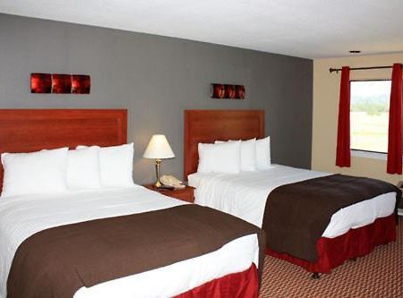 Shenandoah Inn, MAJOR CREDIT CARDS REQUIRED for check in Plymouth Bagian luar foto