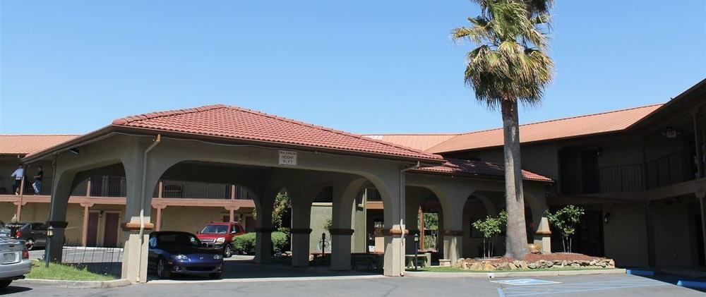 Shenandoah Inn, MAJOR CREDIT CARDS REQUIRED for check in Plymouth Bagian luar foto